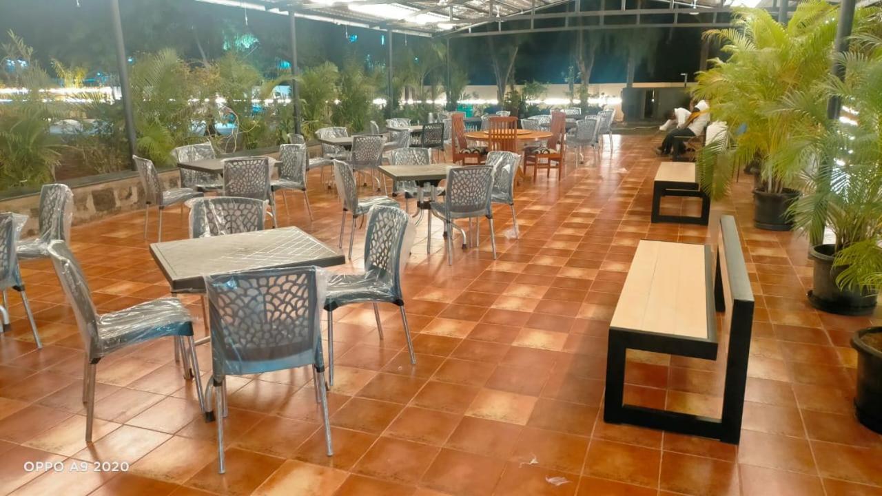 The Riviera Ξενοδοχείο Theni Εξωτερικό φωτογραφία